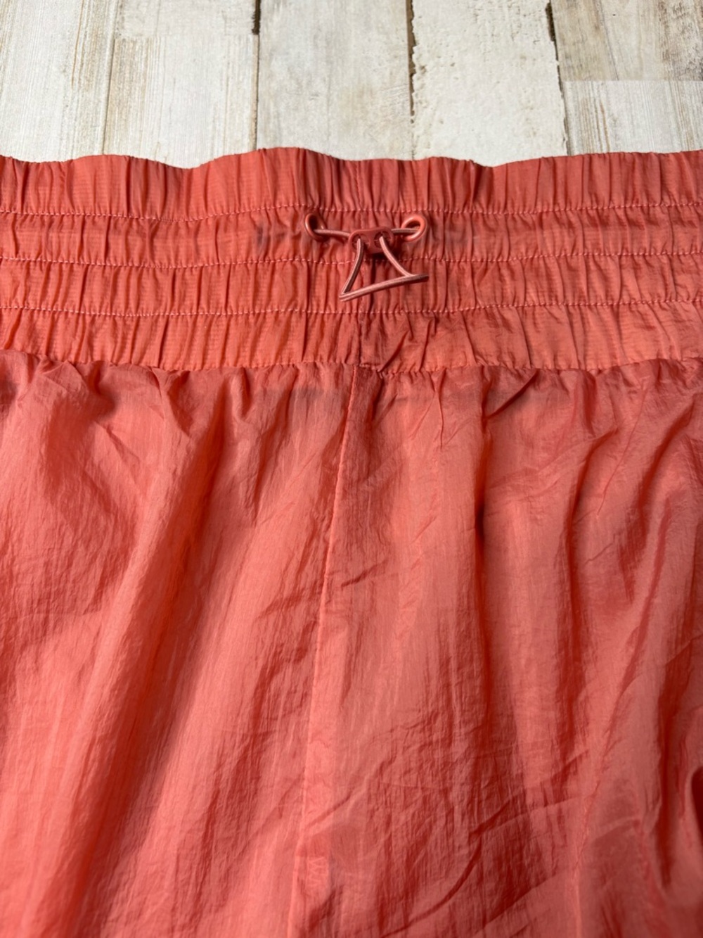 Old Navy High Waisted Lightweight Water- repellent 2-in-1 Run Shorts, Size 2X - Picture 3 of 16